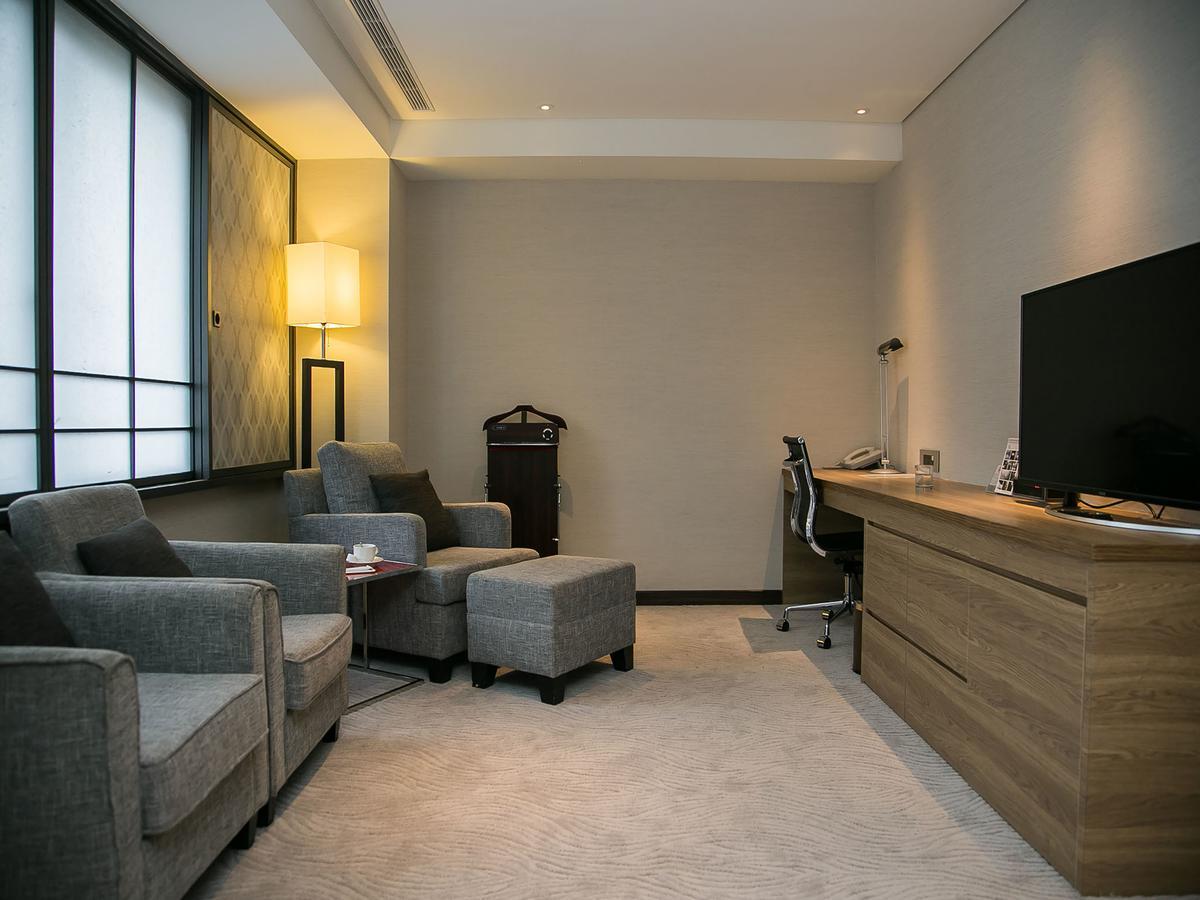 Royal Nanxi - Mrt Zhongshan Station Hotel