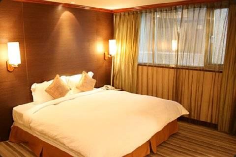 Hotel Silken 3*