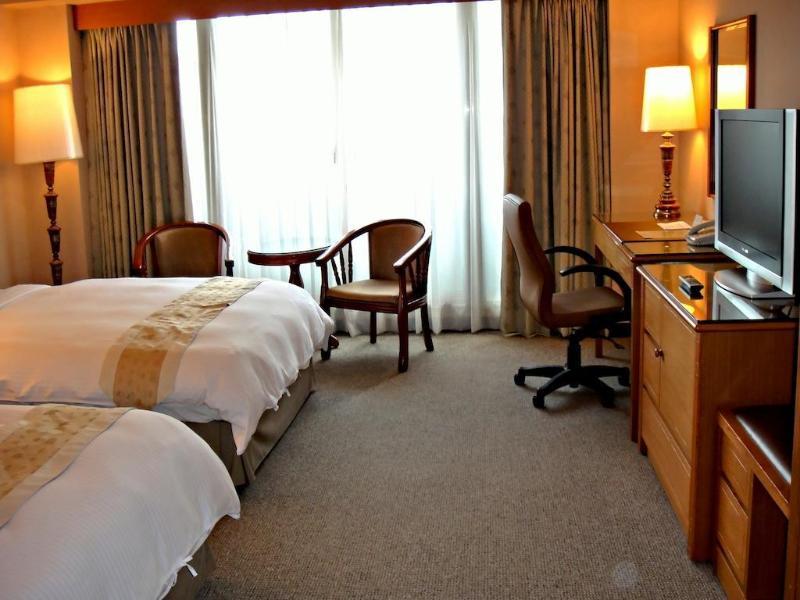 First Hotel Taipei