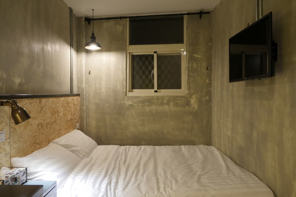 Beimen Wow Poshtel * Taipei