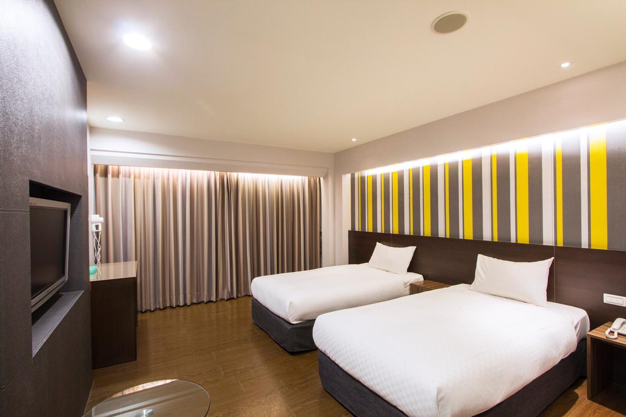 Vip Hotel 3*
