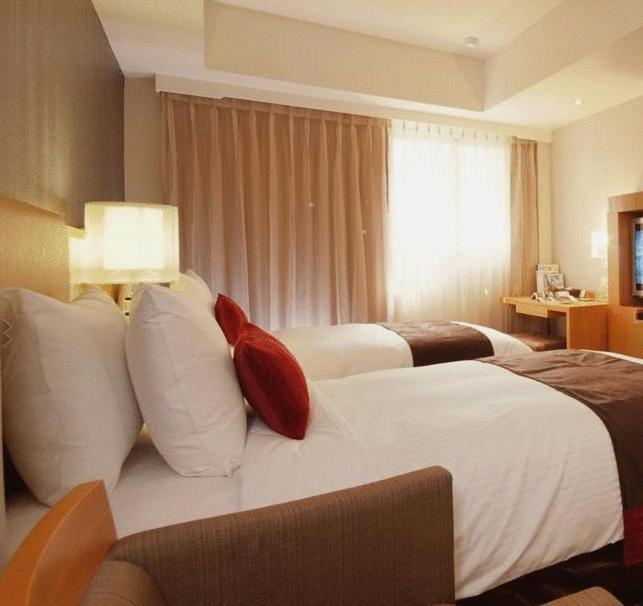 Tokyo International Hotel 4*