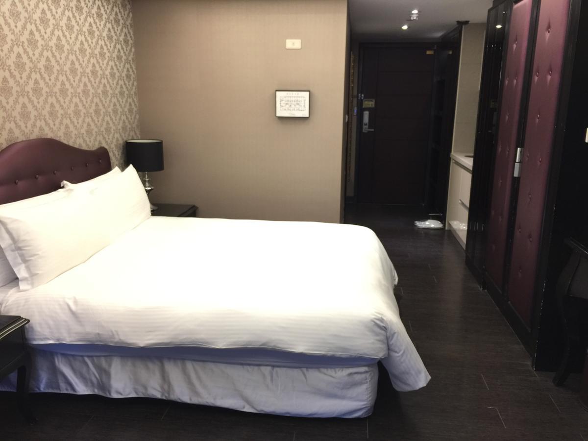 Itaipei Service 3*