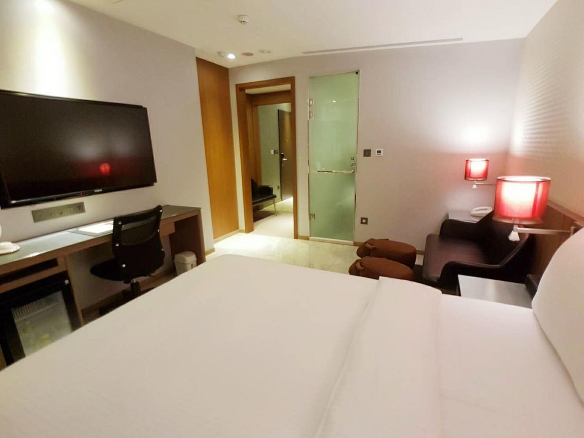 Hotel Beauty - B7 Journey 3*