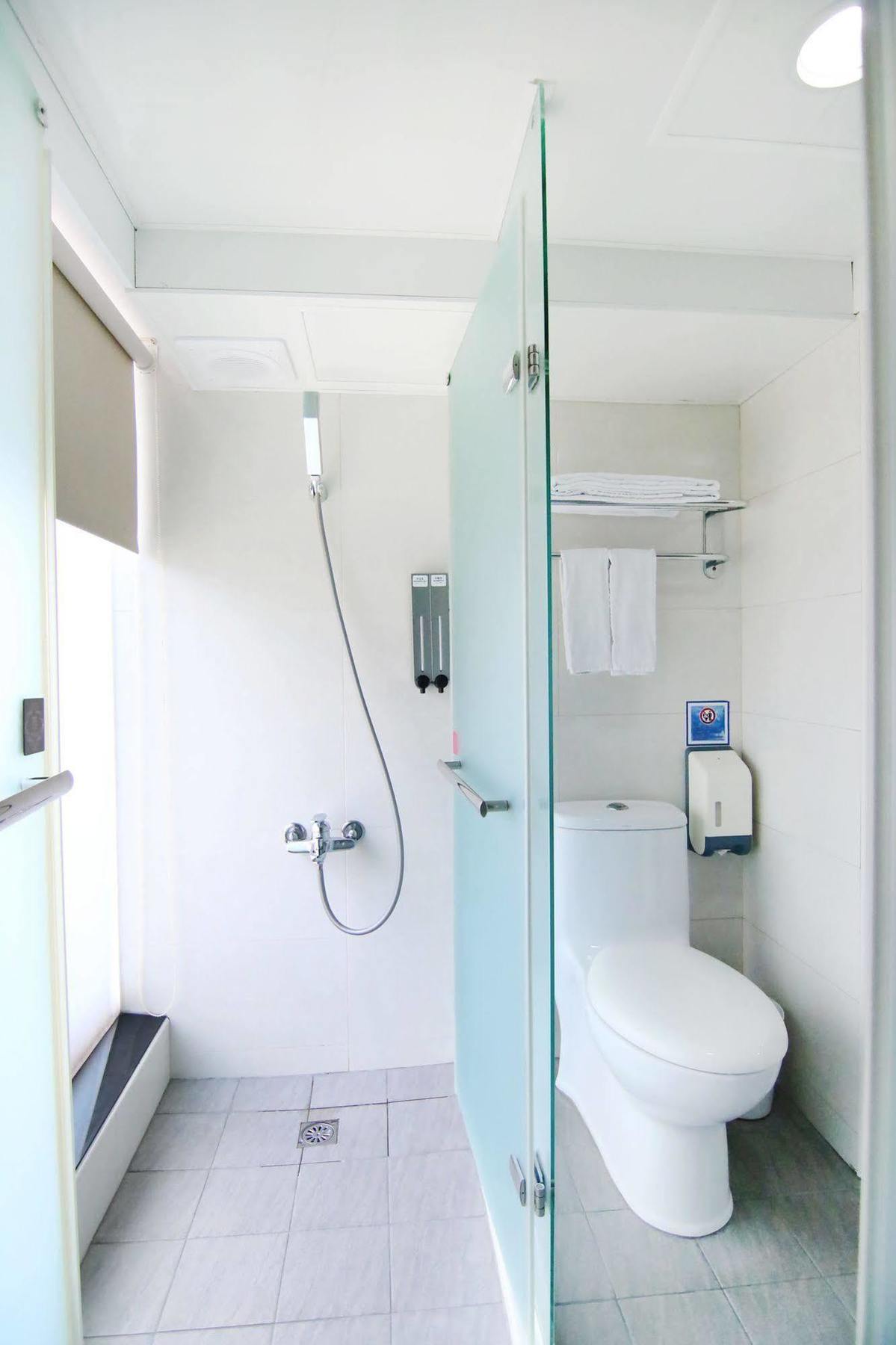 Hotel Ecfa - Kuming 3*