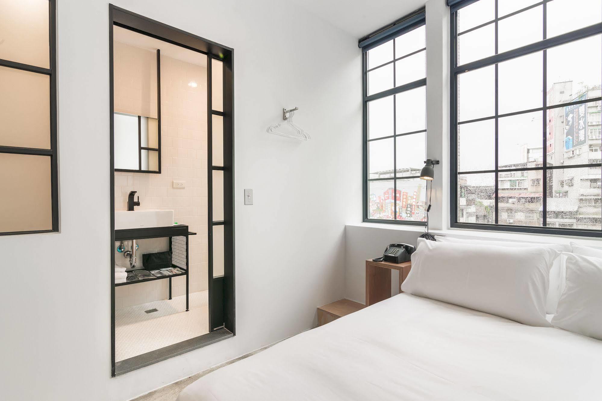 Hotel Art'otel Ximending 3*