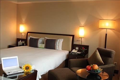 Hotel City Lake 3*