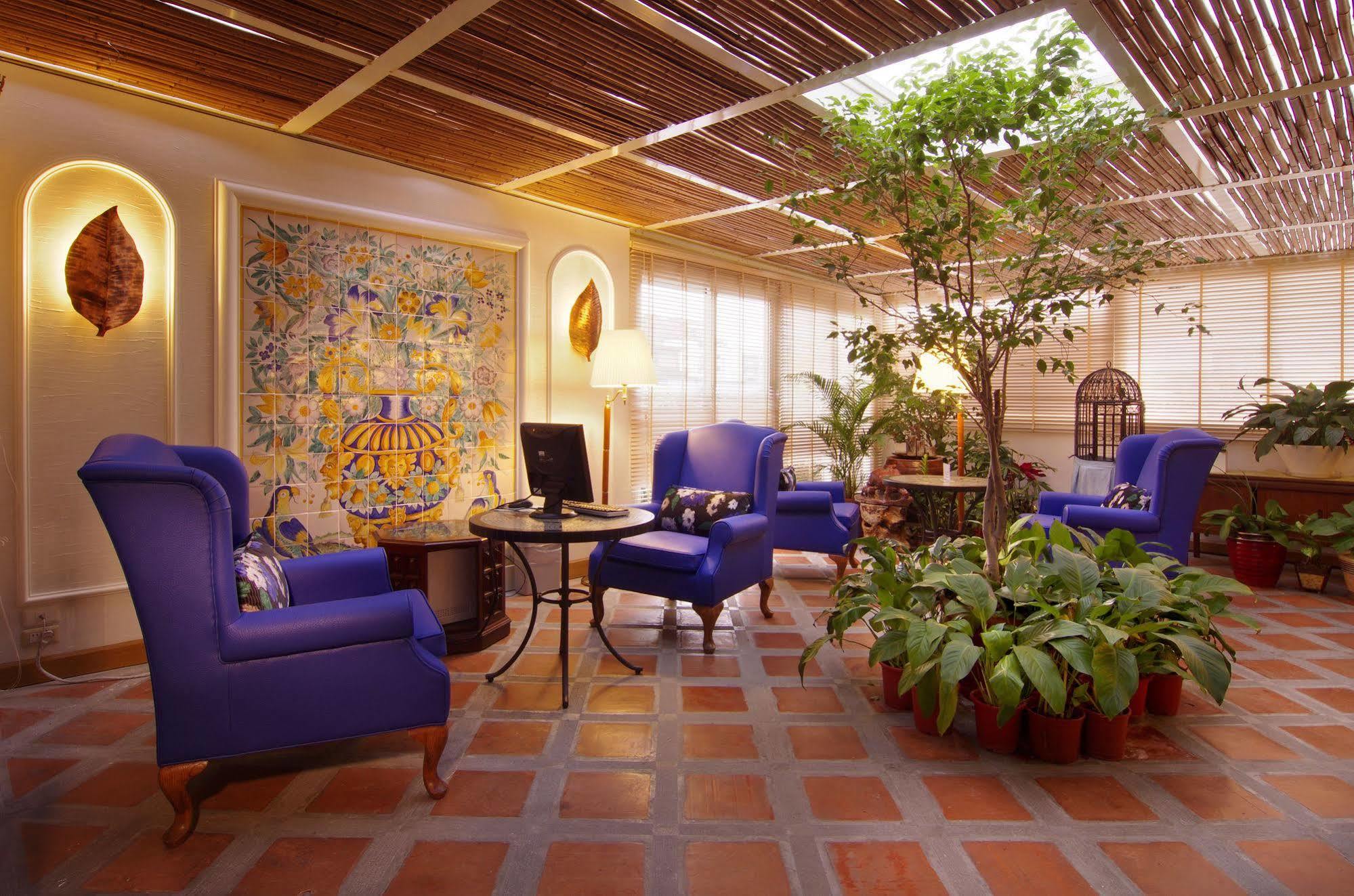 The Riviera 4*