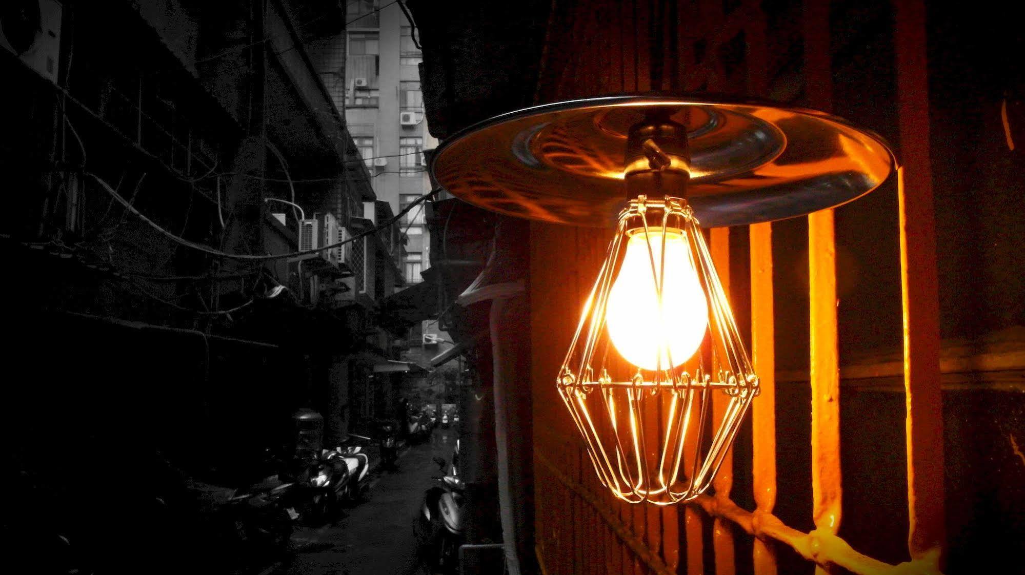 Alley Daylife Apartment