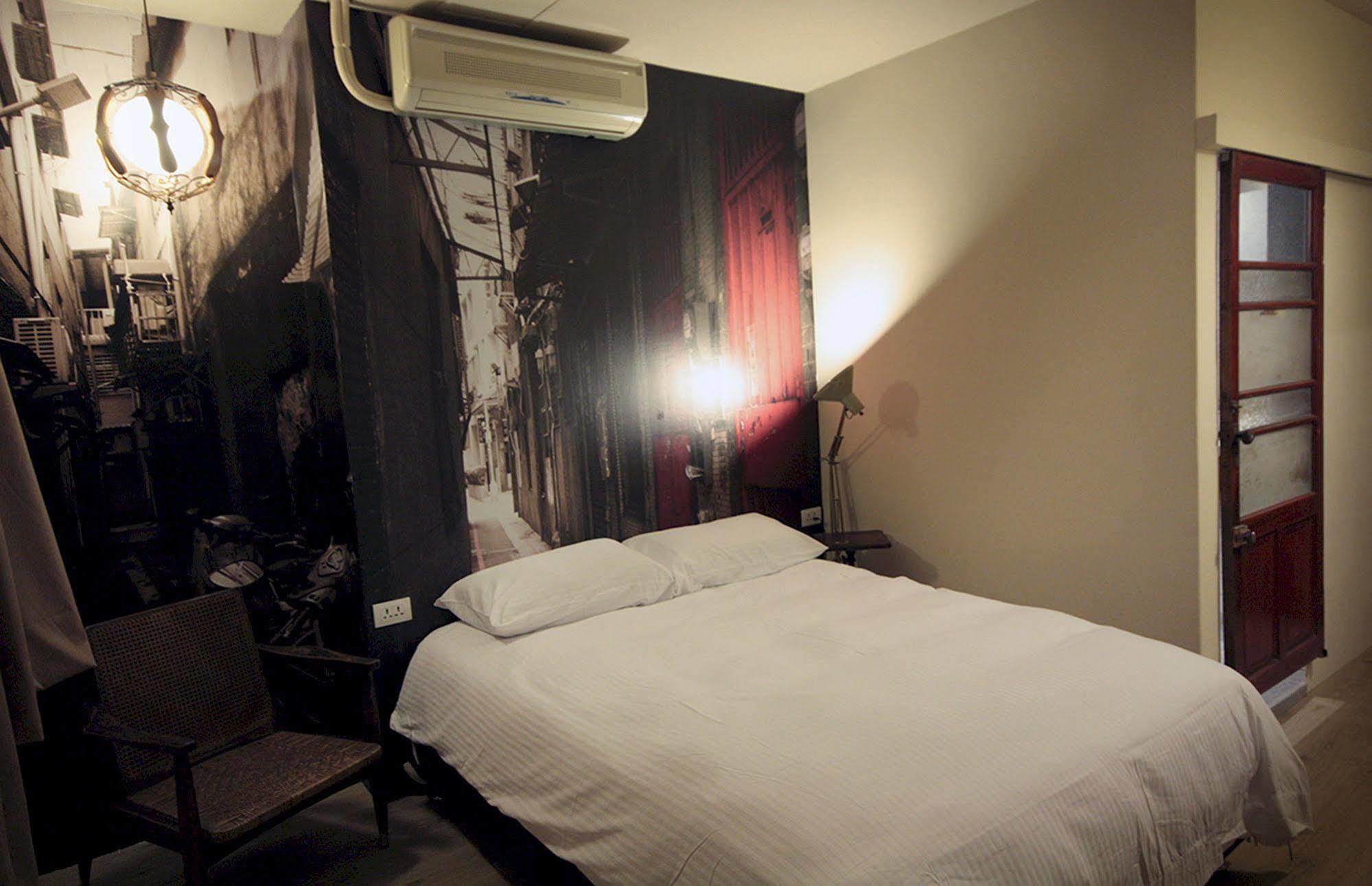 Alley Daylife Apartment *