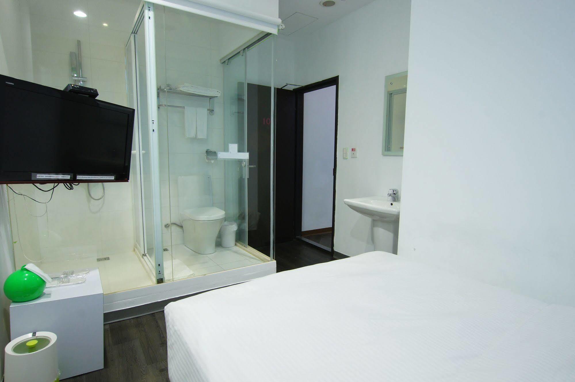 Hotel Ulysses Main Station 3*