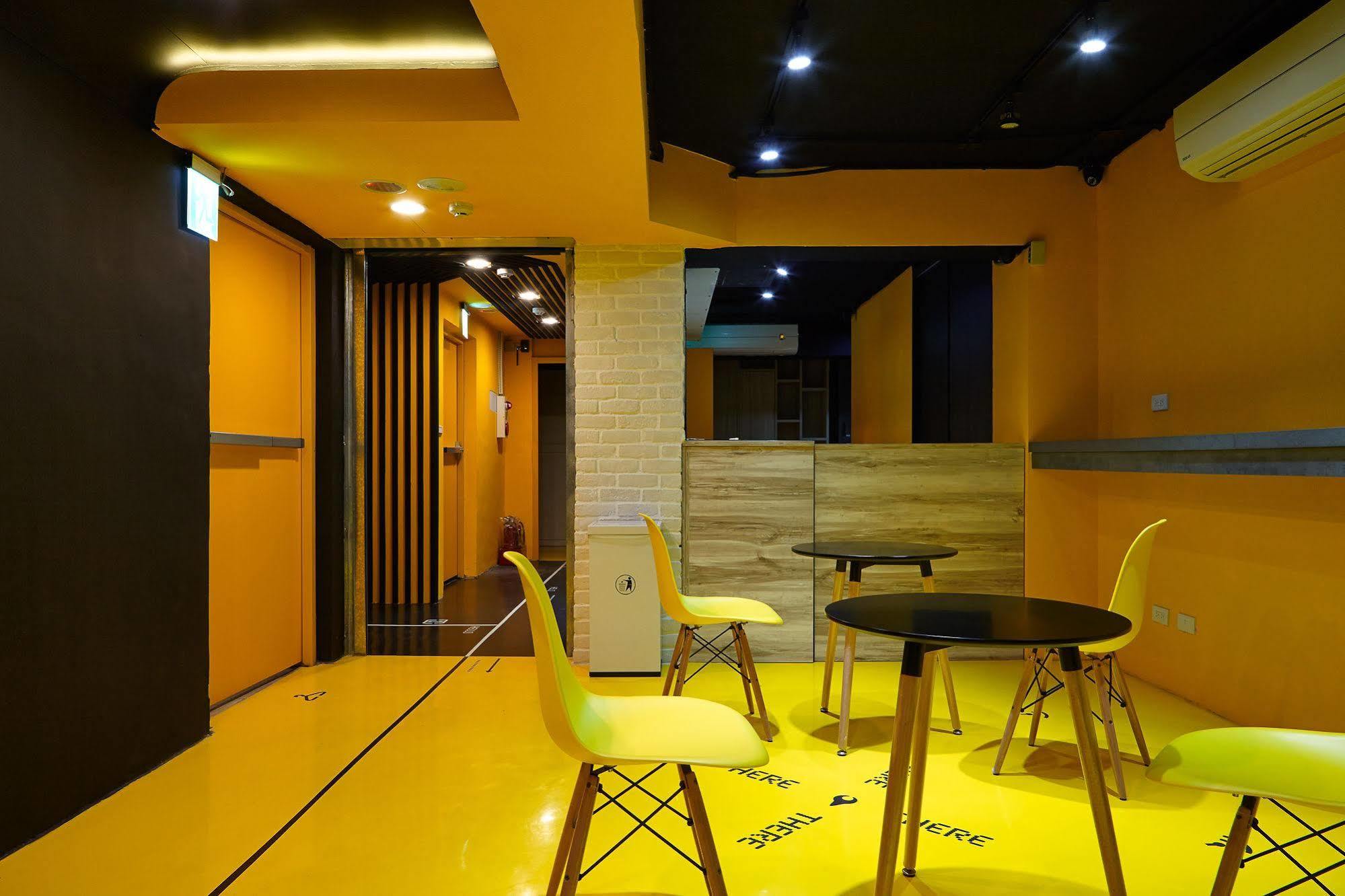 Here X There Main Station Hostel