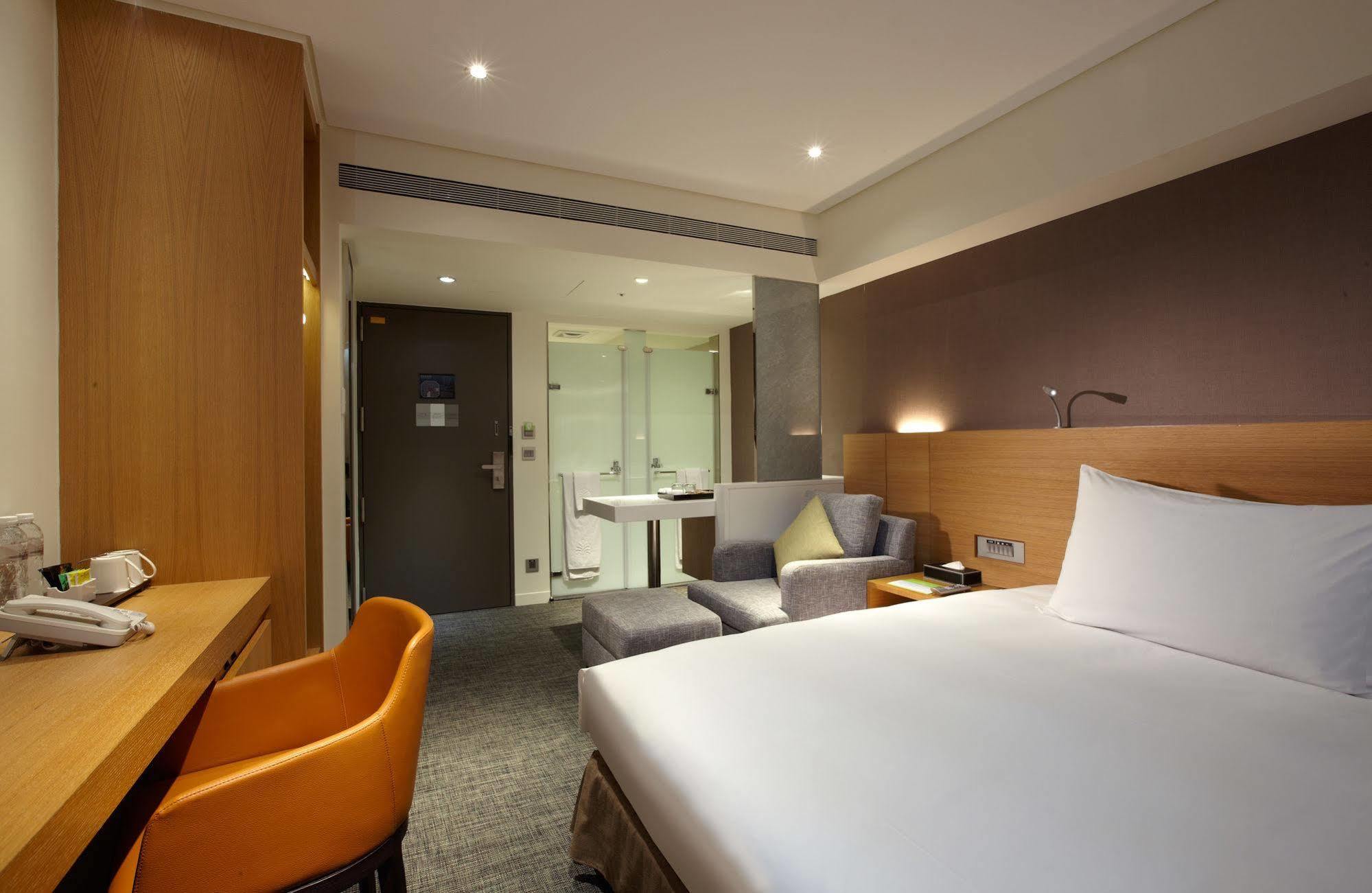 Royal Linsen - Huashan 1914 Creative Park 3*
