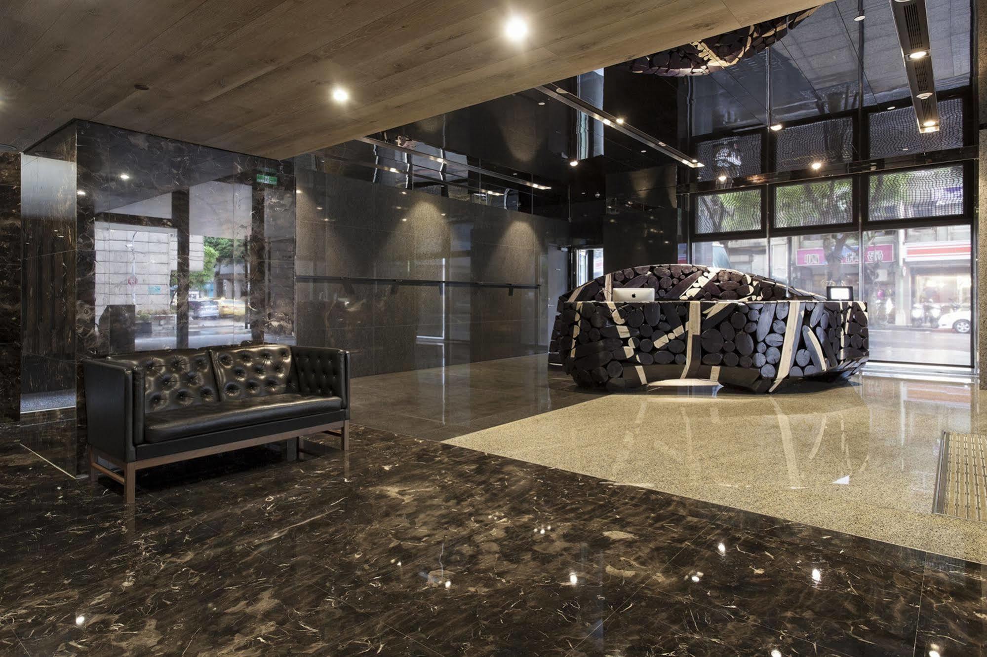 Aparthotel Gloria 4*