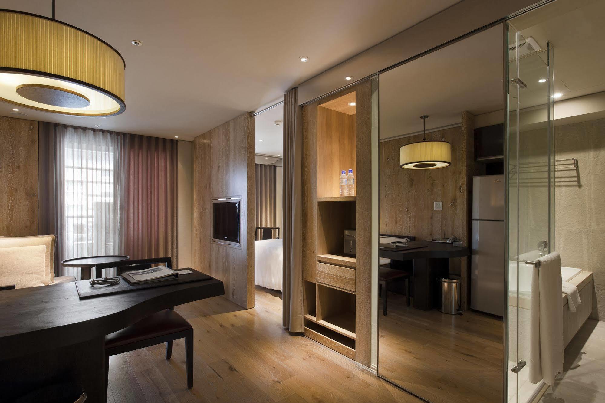 Gloria Aparthotel 4*