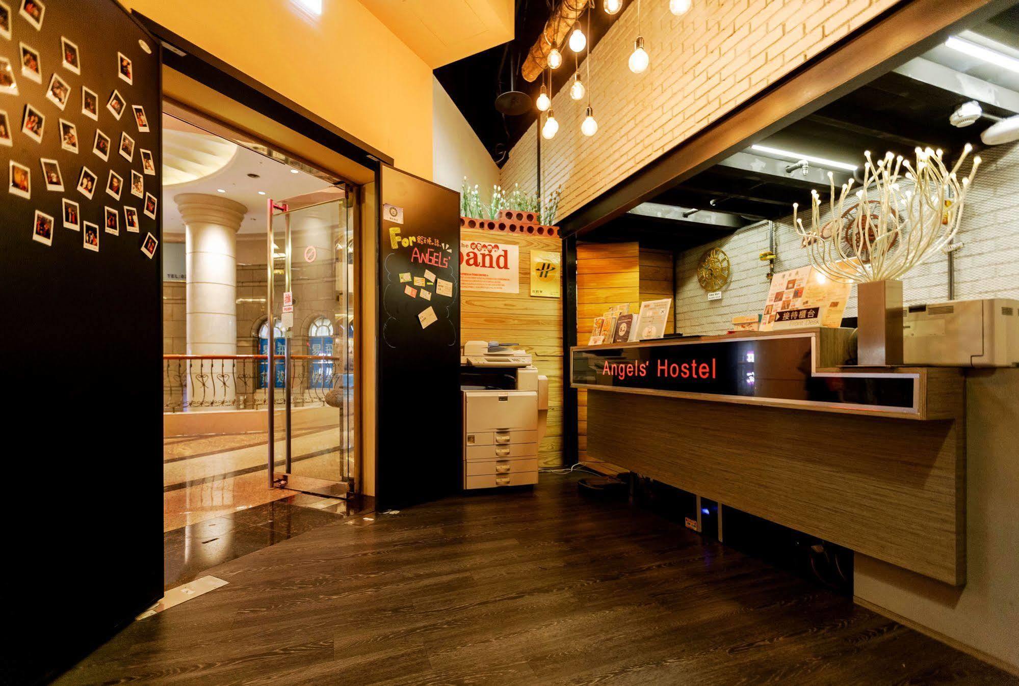 Angels Ximen Hostel *