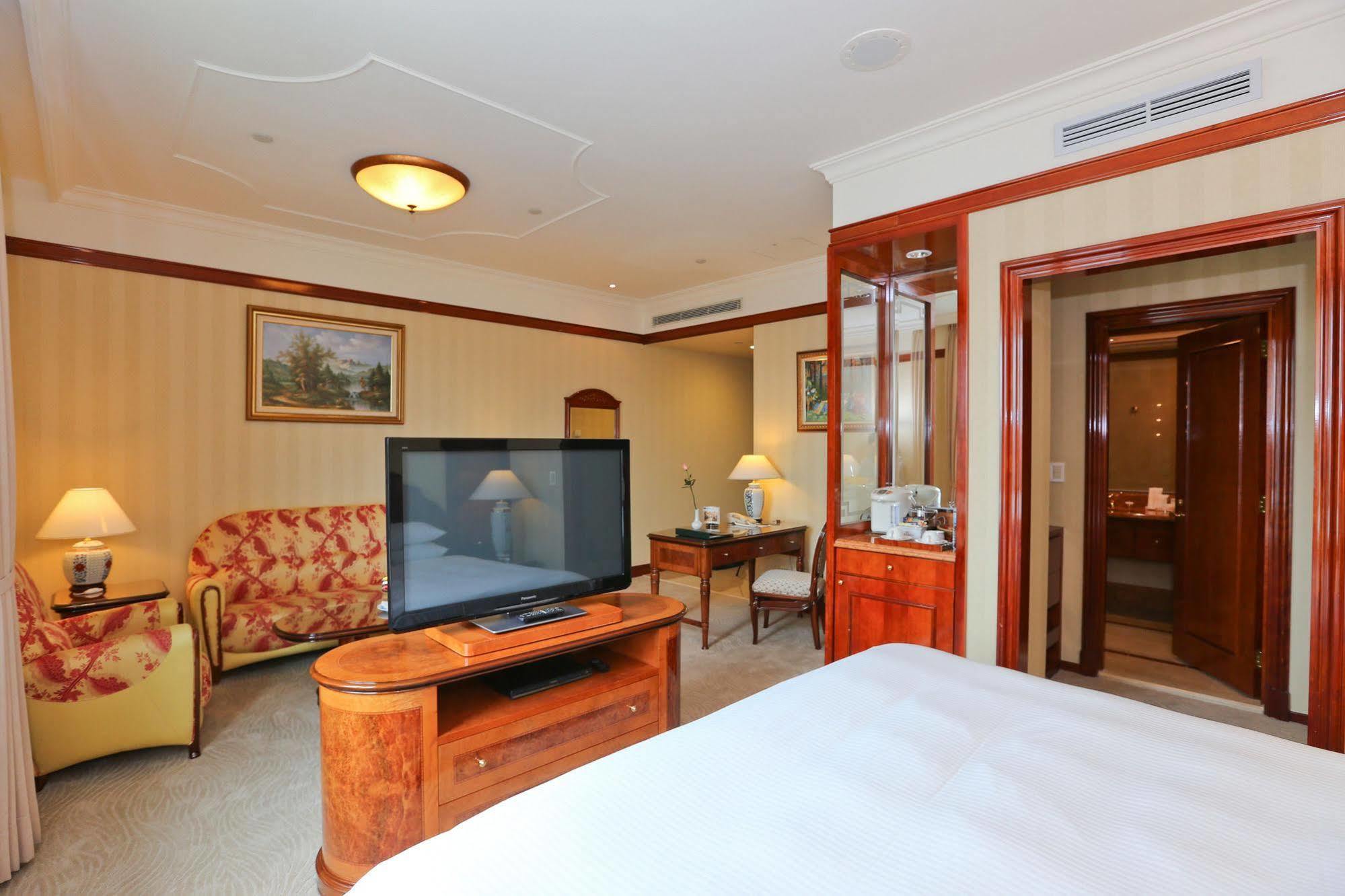 Evergreen Laurel Hotel 5*