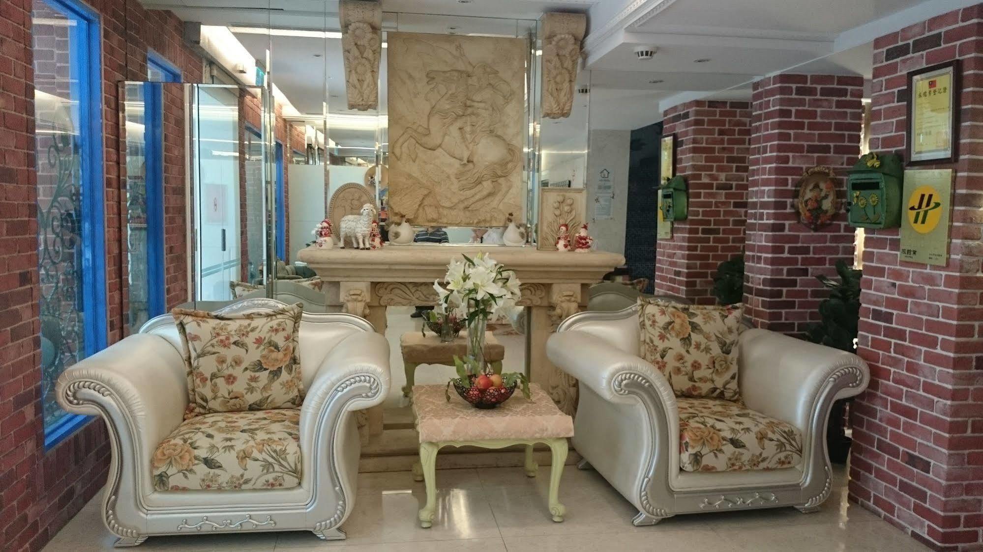 Liz Hotel 3*
