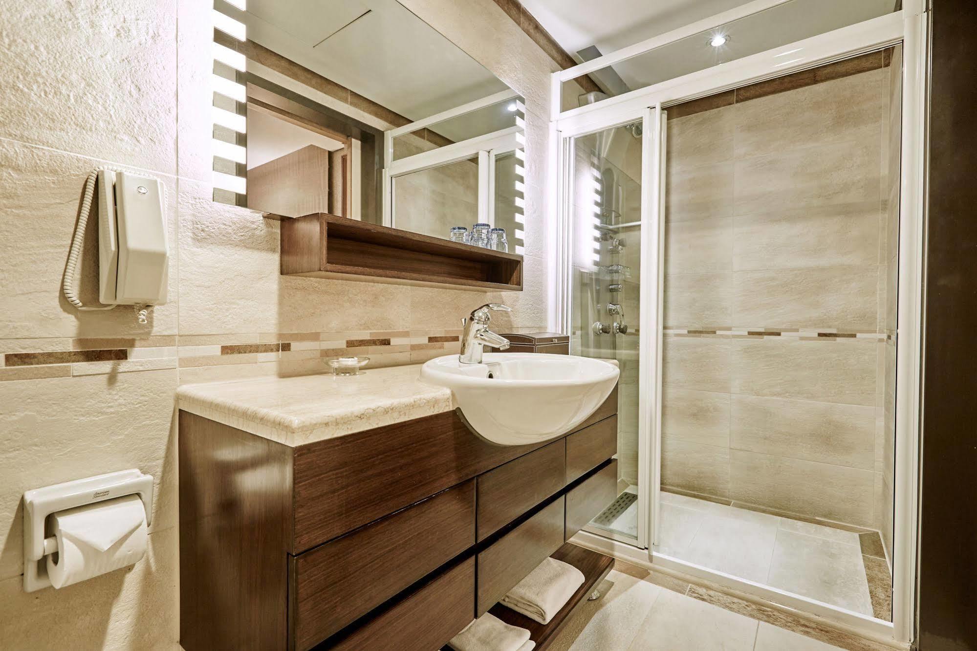 Beauty - Hsuanmei Boutique