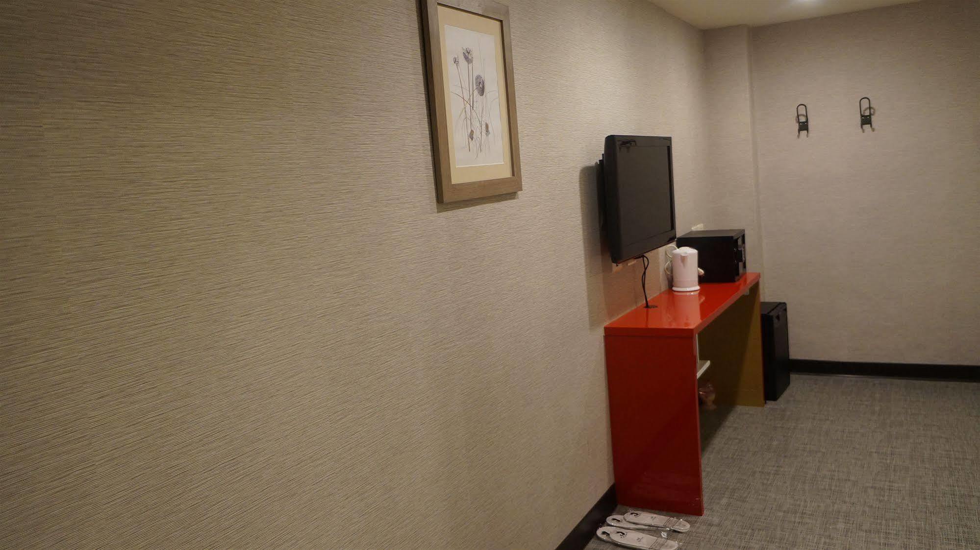 Ximen Taipei - Dreamhouse 2*