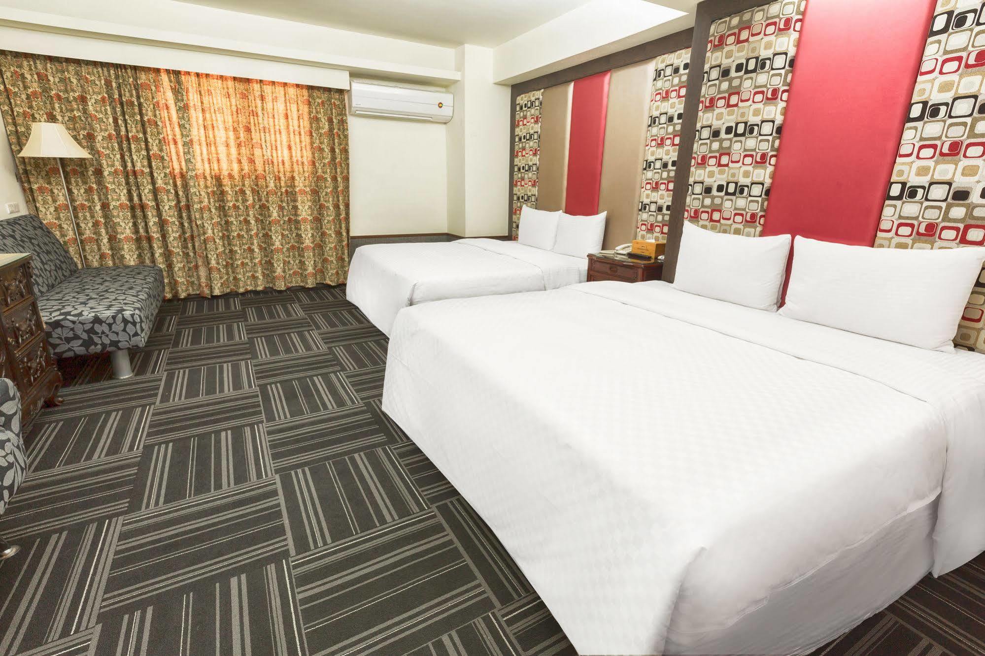 She Hotel