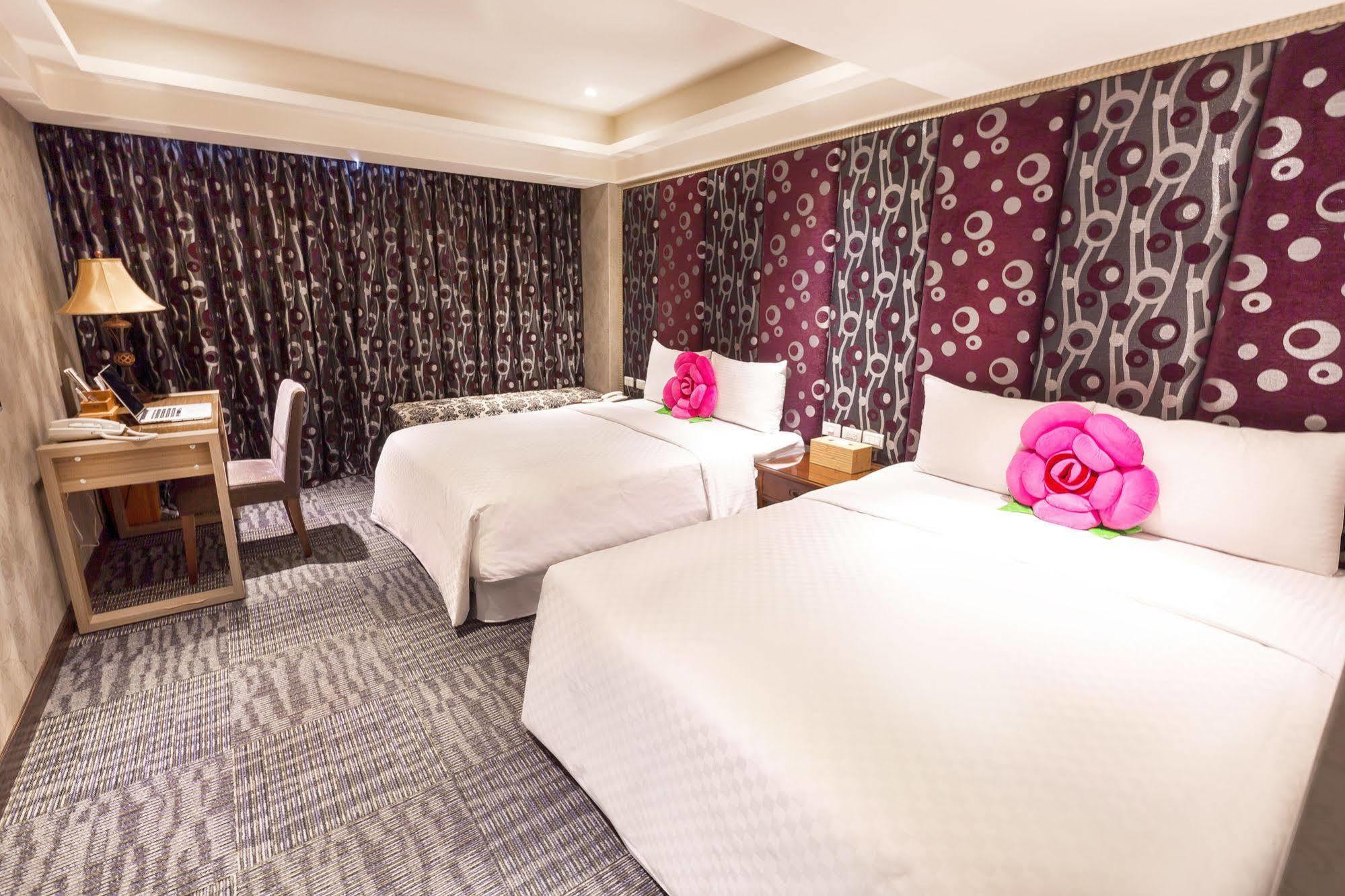 She Hotel