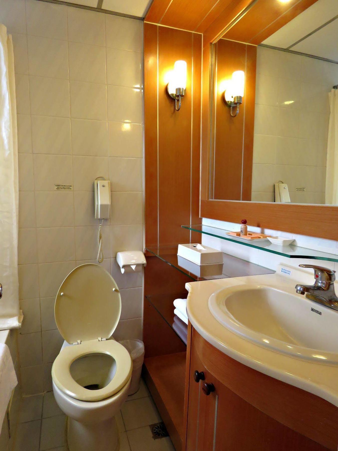 First Hotel Taipei