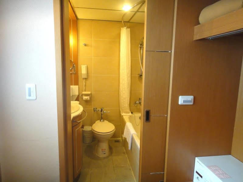 Hotel First 3*