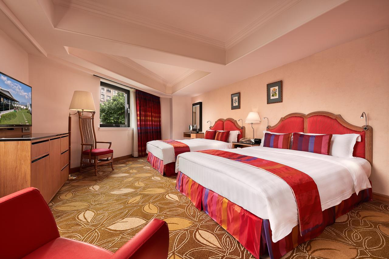 The Riviera Hotel 4*