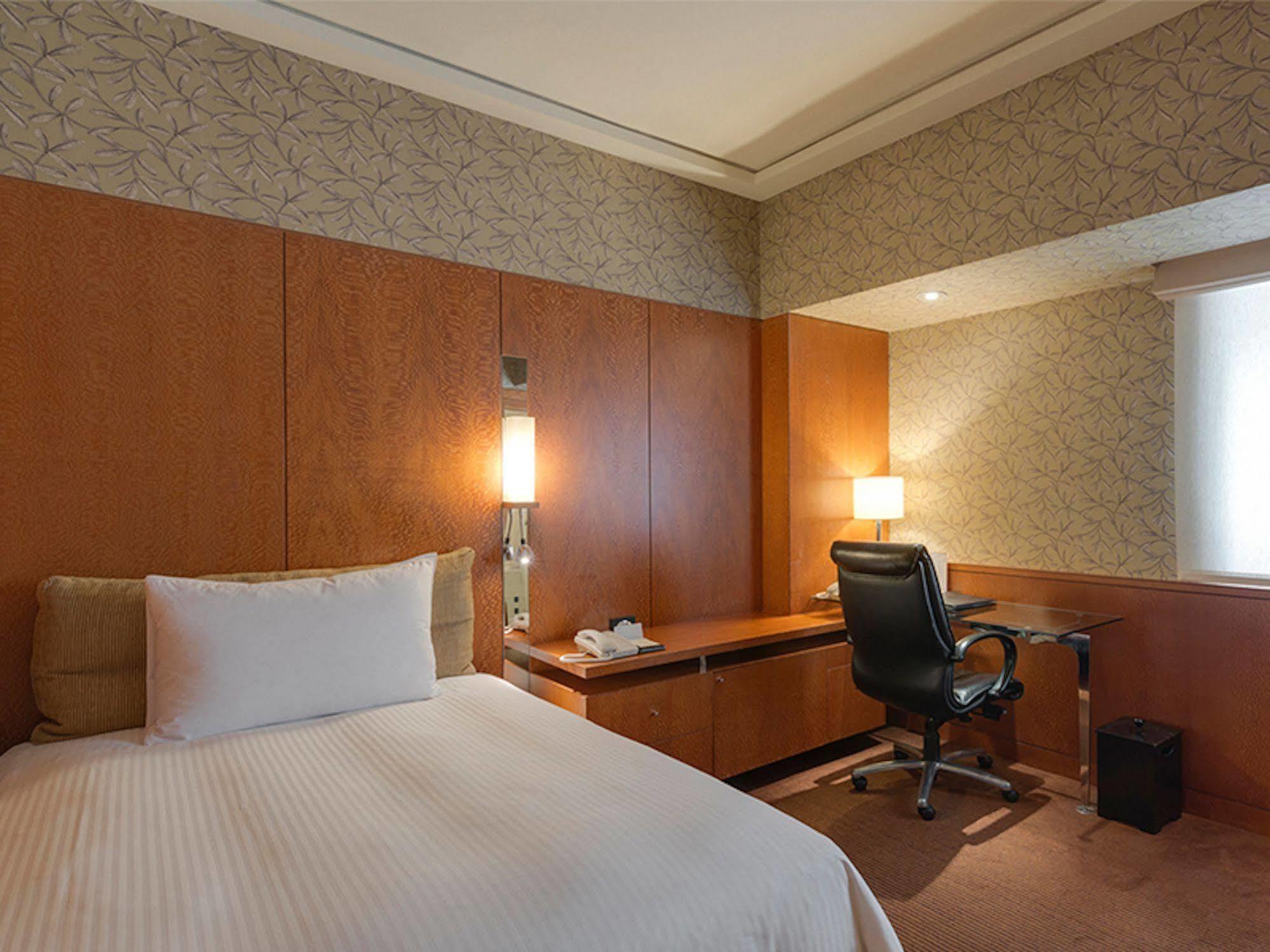 Gloria Hotel 5*