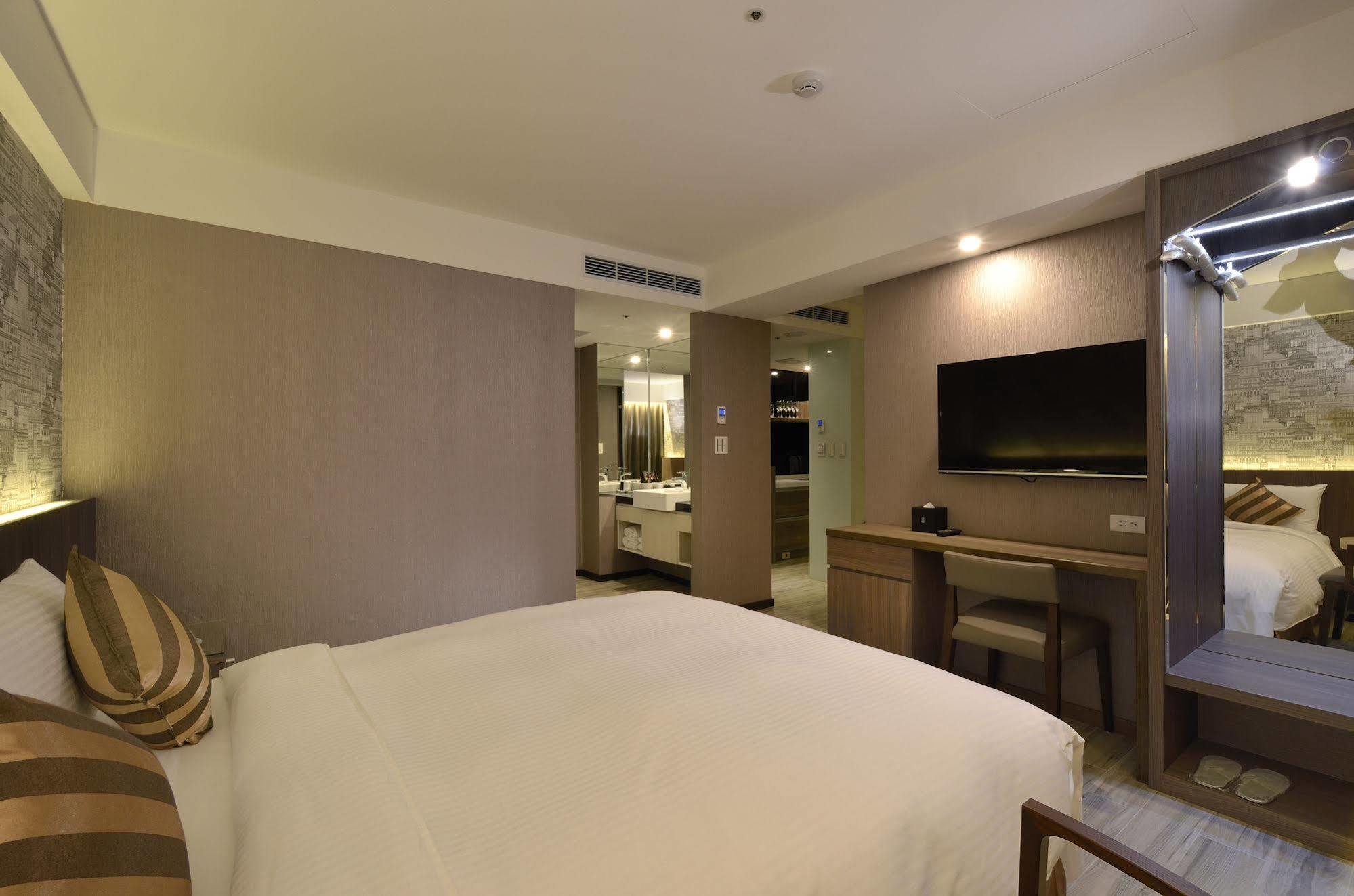 Guide Fuxing North Hotel 3*