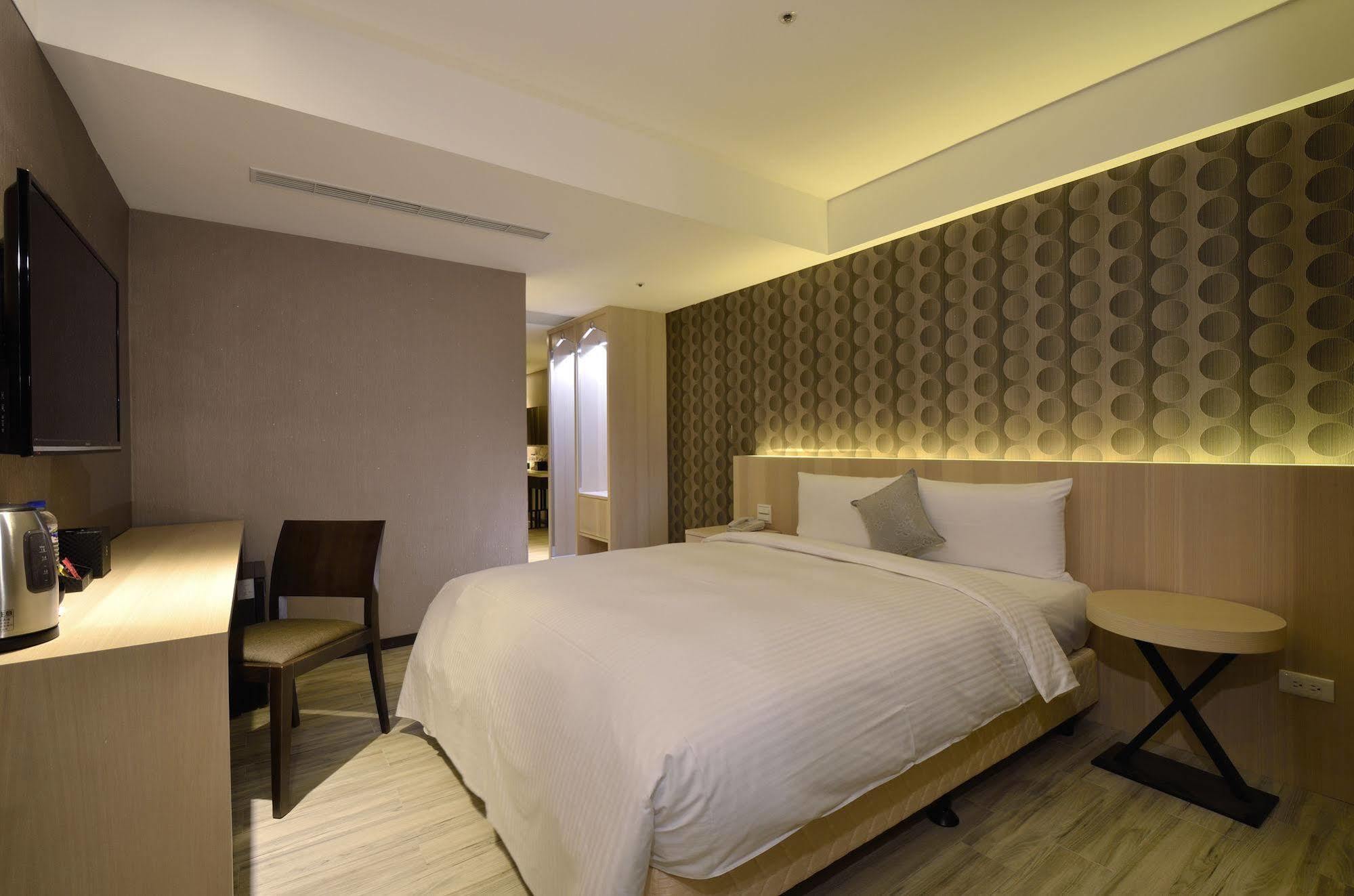 Guide Fuxing North 3*