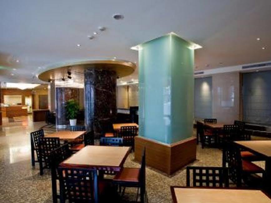 Orange - Linsen, Hotel 3*