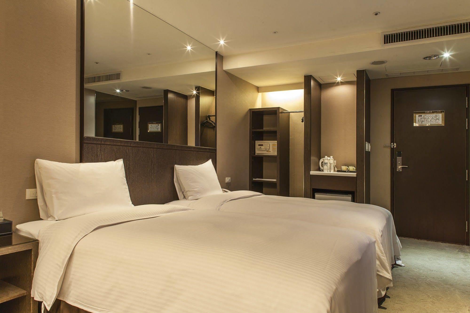 Look Hotel