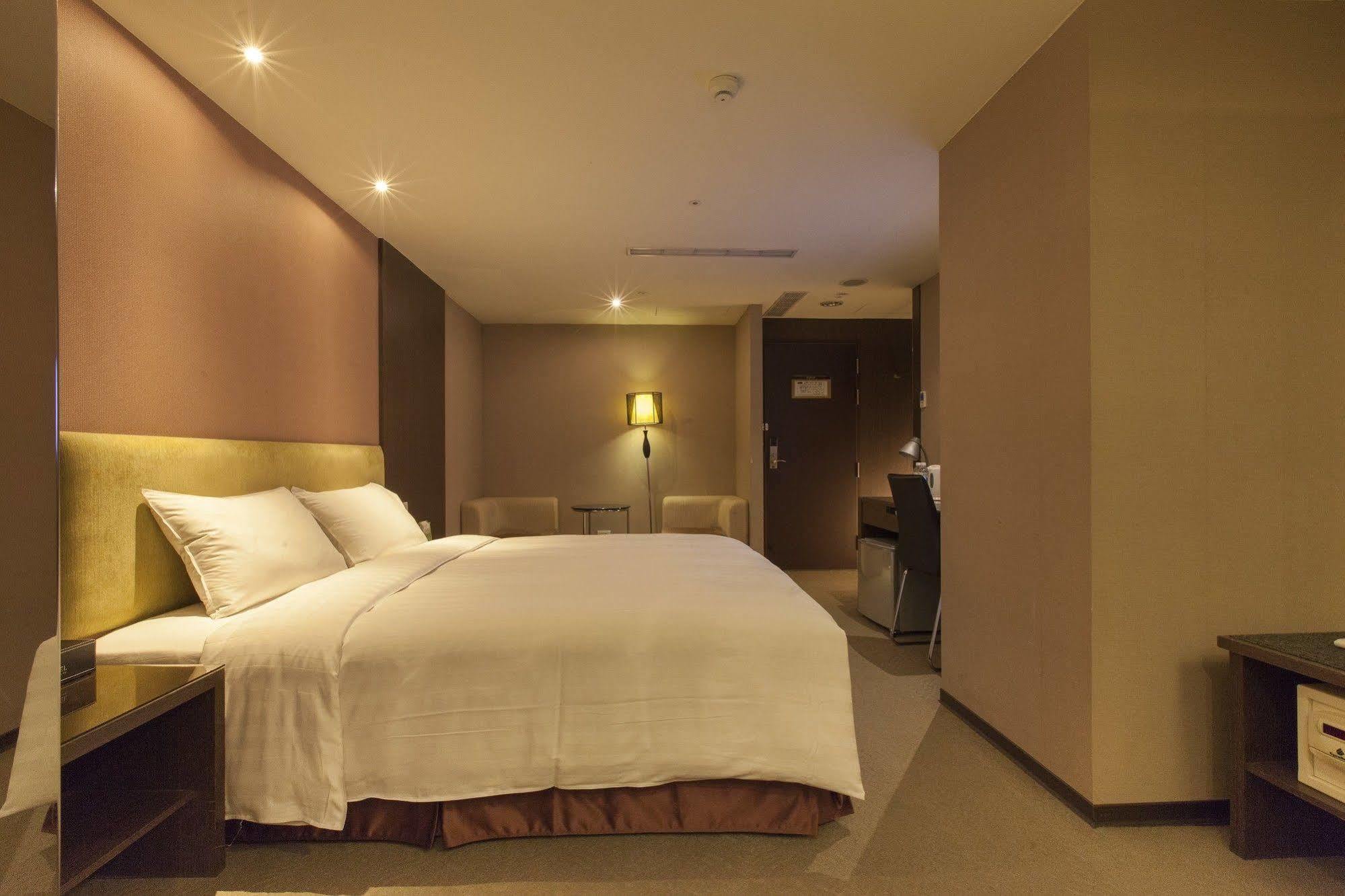 Hotel Look 4*