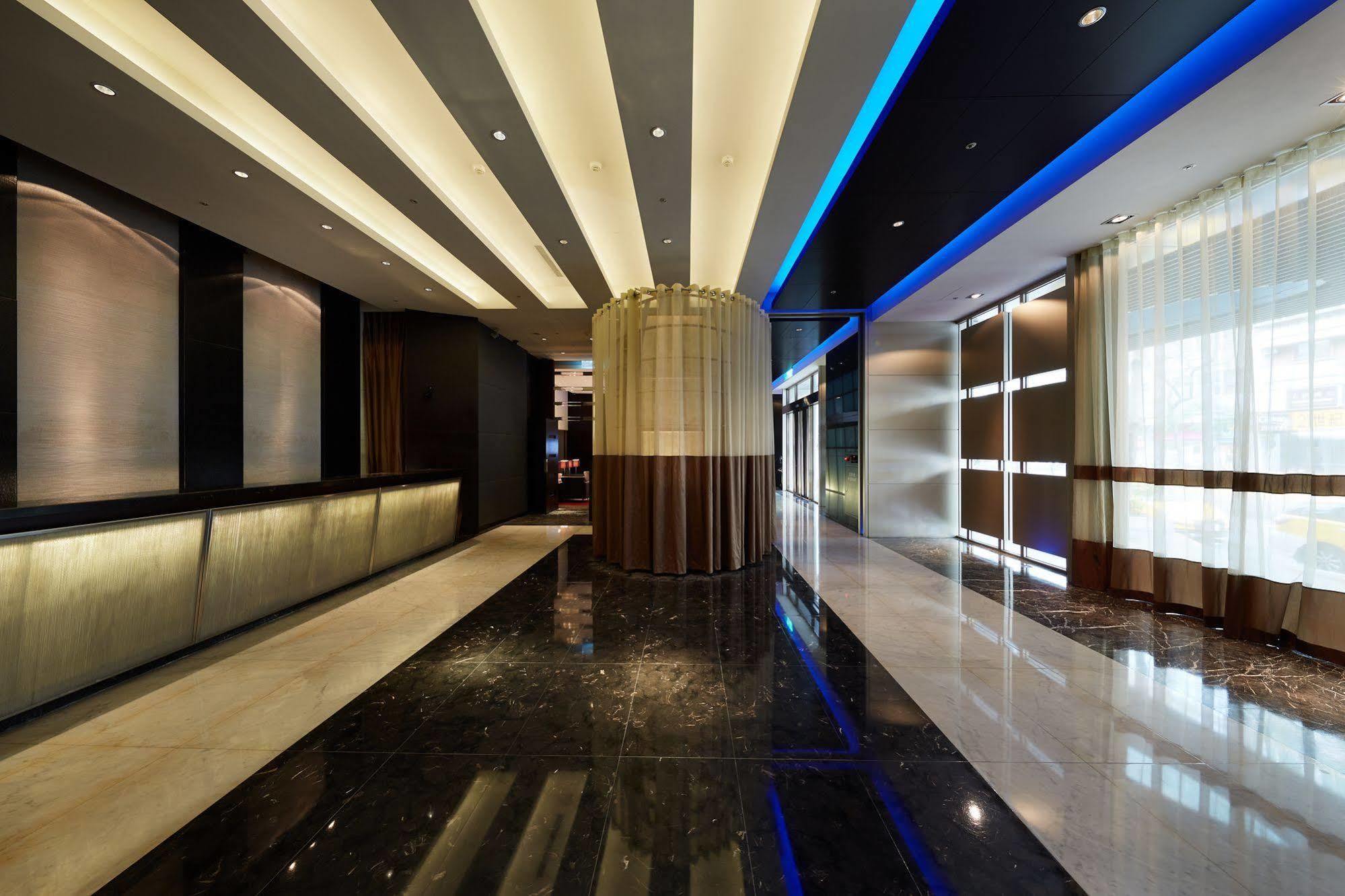 The Tango Xinyi Hotel 4*