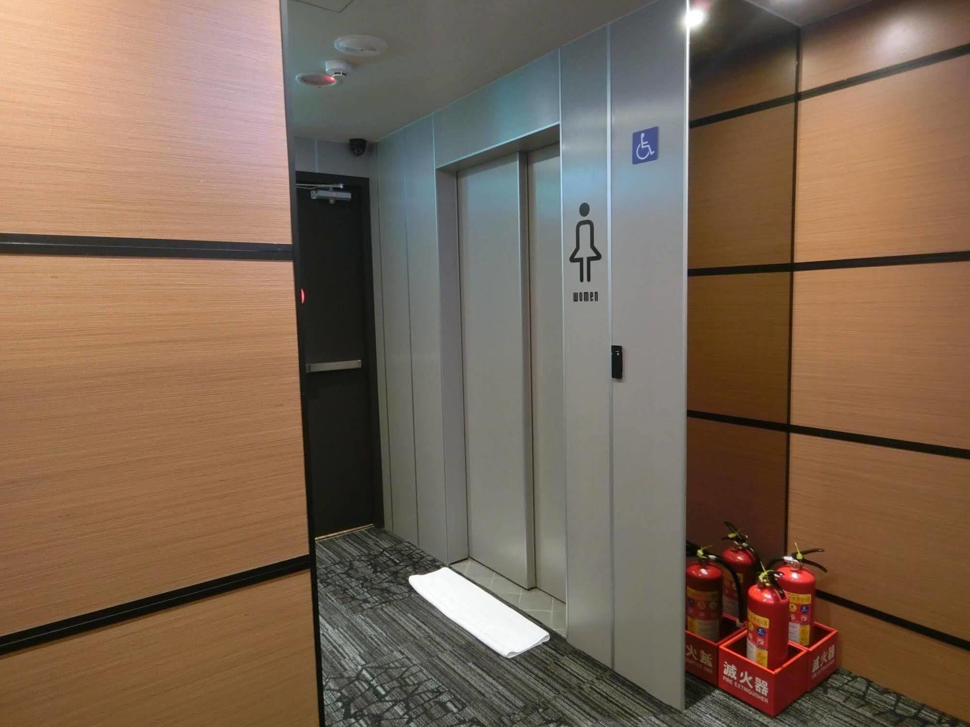 Travel Capsule hotel 2*