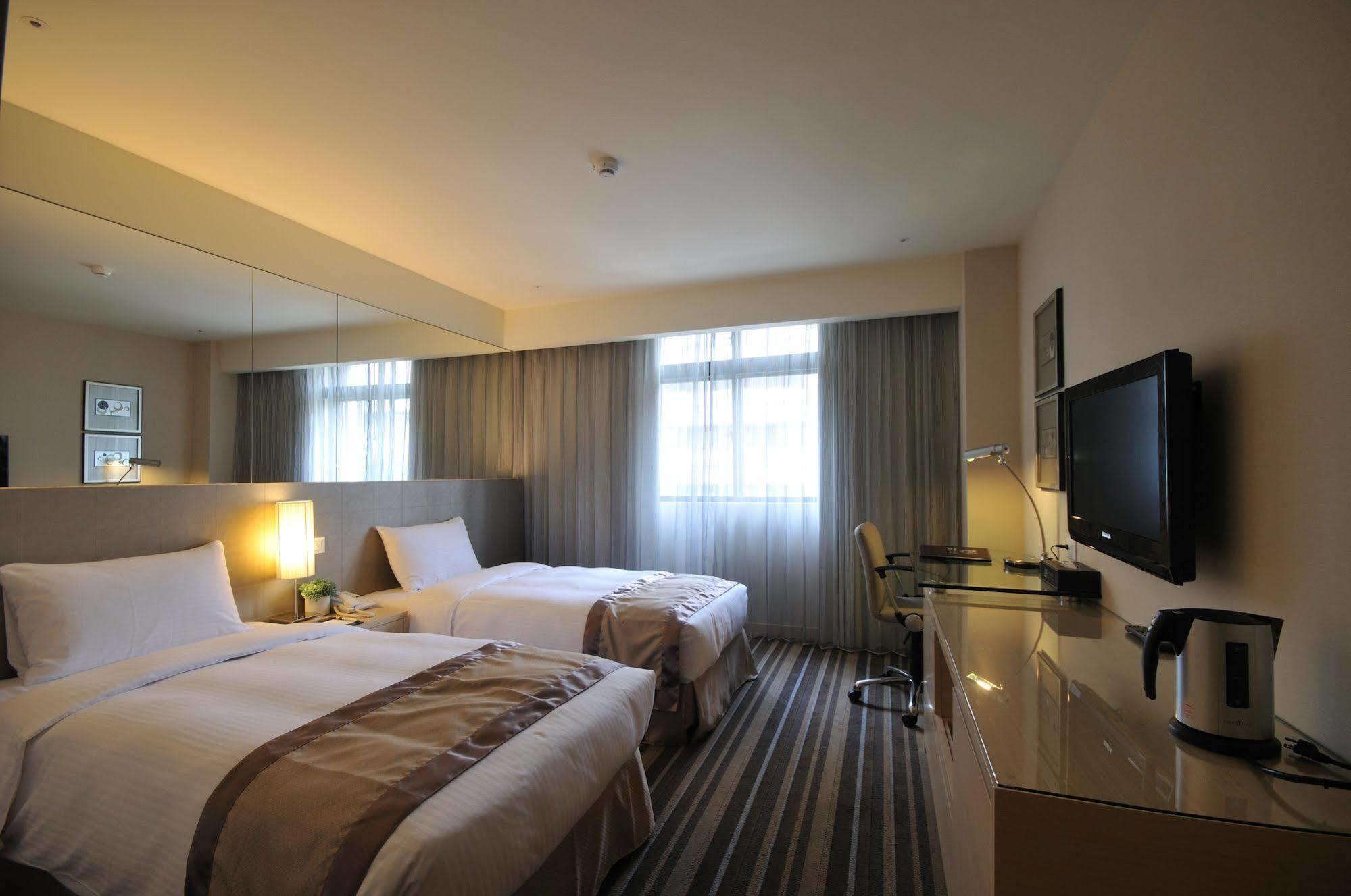 Hotel Orchard Park -