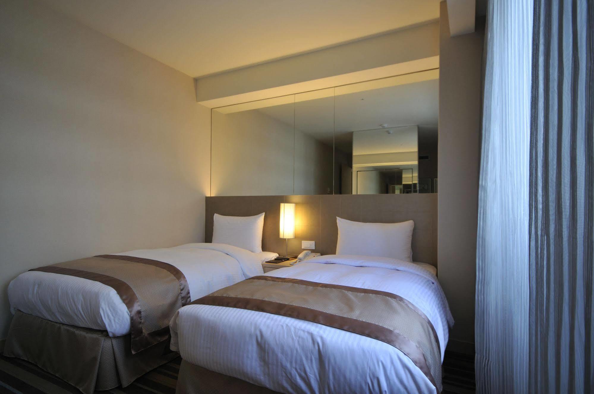 Hotel Orchard Park -