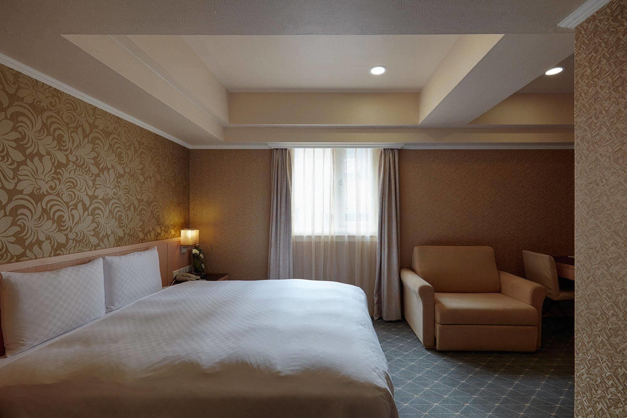 Good Life - Shang Hwa Hotel Taipei