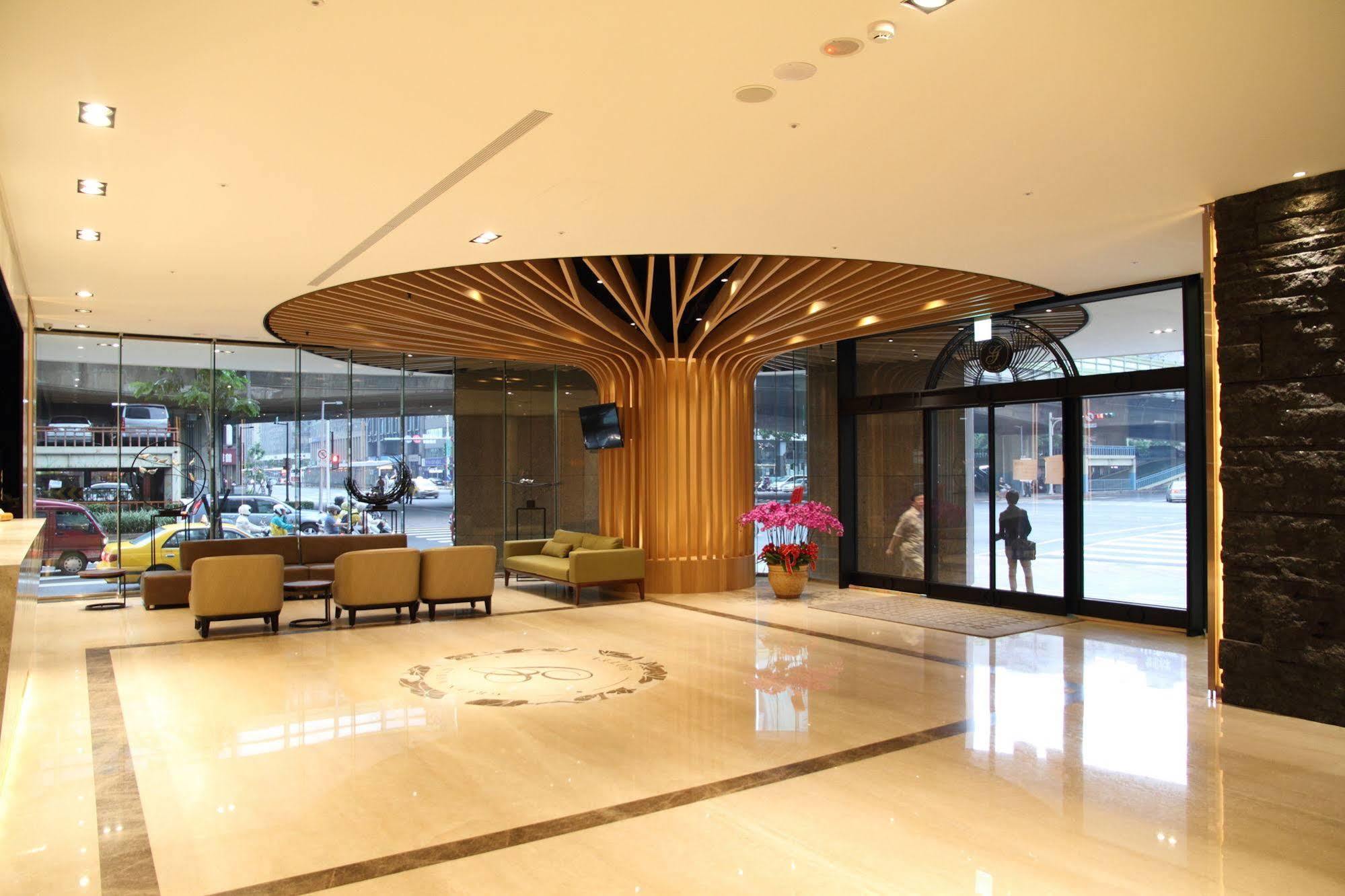Hotel World Grand Nanjing Taipei