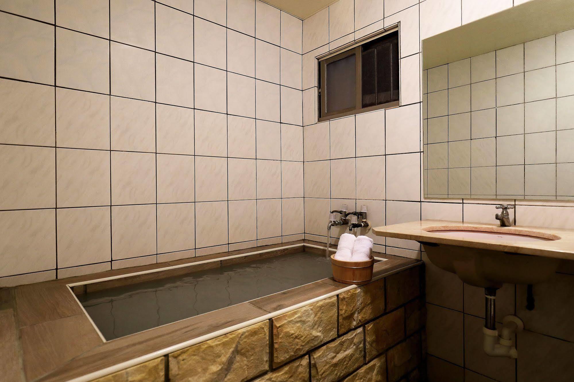 Gorgeous Hot Spring Inn Taipei
