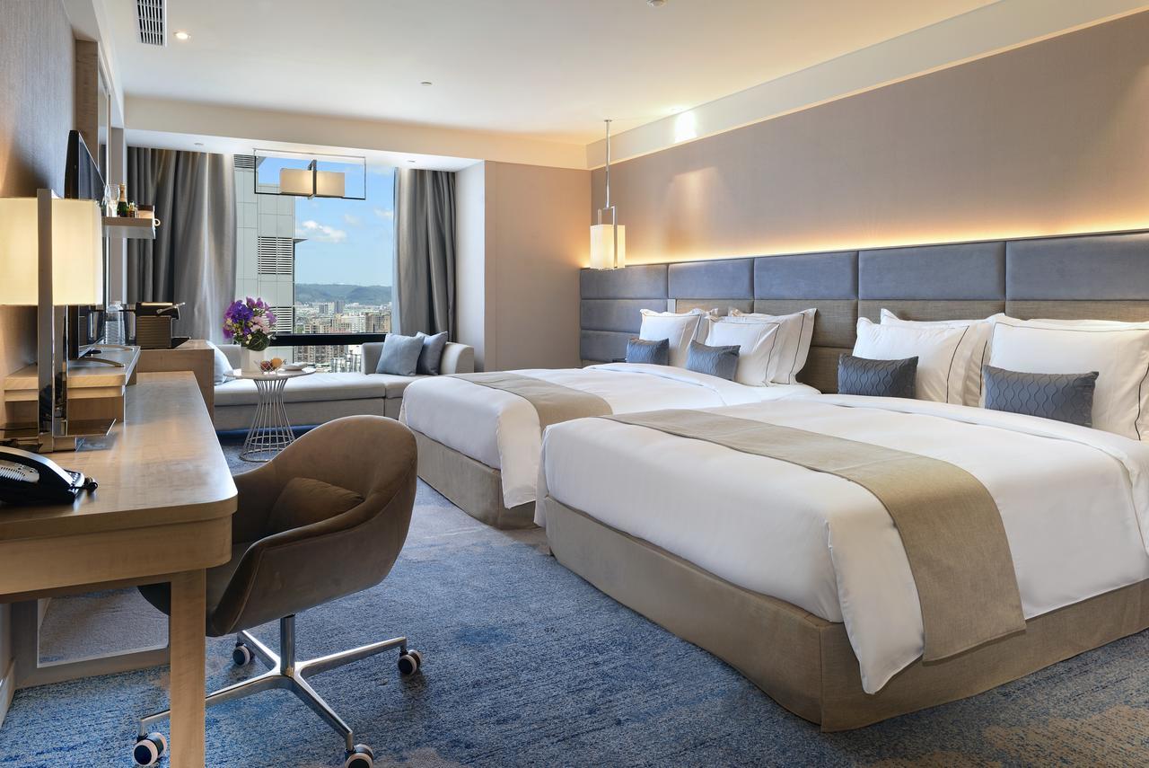 Caesar Park Banqiao Hotel 5*