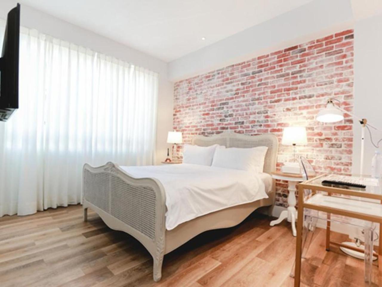 C.c. House Cozy & Chic Inn 3*