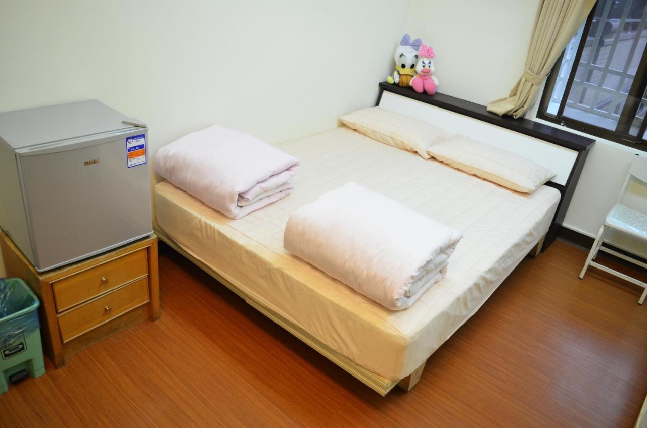 Holo Hostel