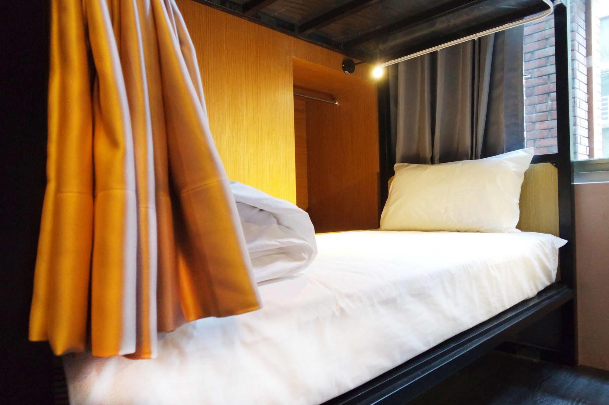 Hostel Angels Ximen *