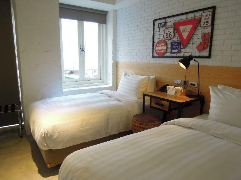 Re-change Hotel 2*