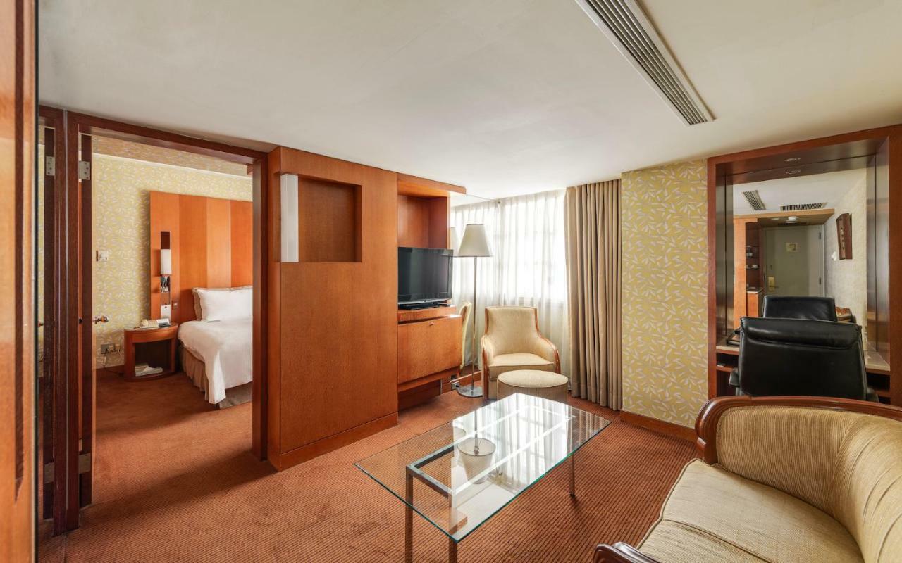 Gloria Hotel 5*