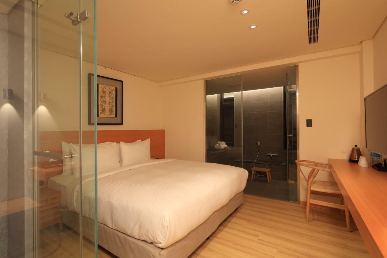 Water House 3*