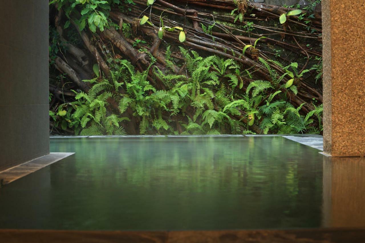 Water House Hotel